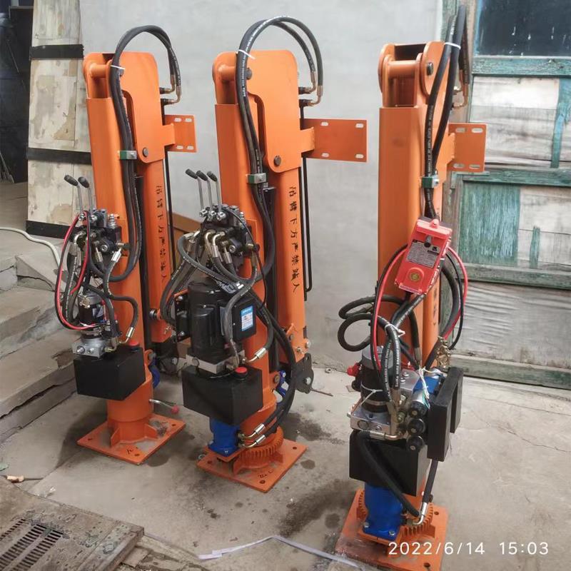 馆陶县重汽蓝牌随车吊 3.2吨 国六动力强 液压驱动 农用自卸起重机